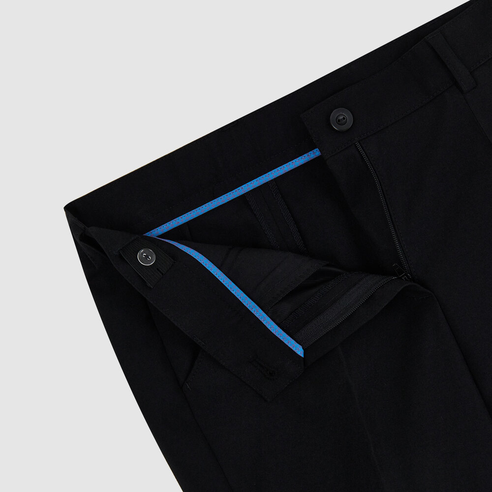 Medium 555 24464439 407     00 3