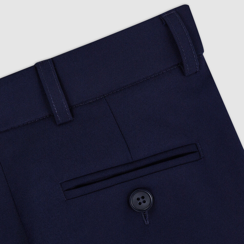 Medium 555 22372518 405     00 4