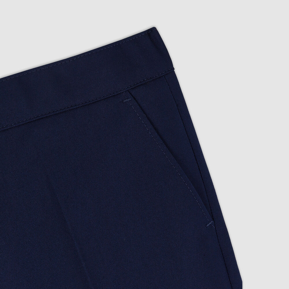 Medium 555 24462518 405     00 3