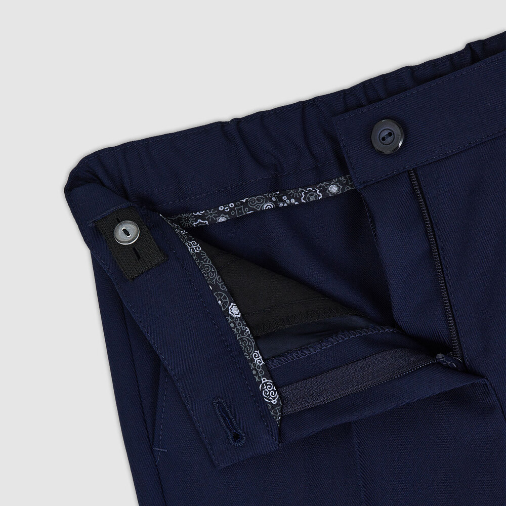 Medium 555 24462518 405     00 4