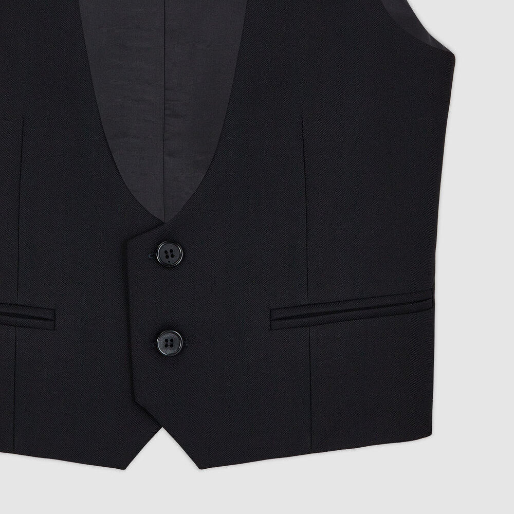 Medium 555 16557518 407     00 3