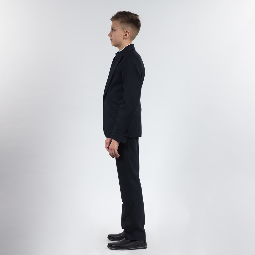 Medium 555 08280324  36 152 2 3