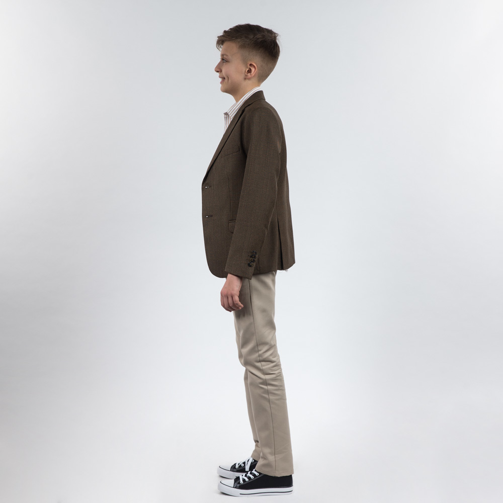 Medium 555 12302008 36 152 6937