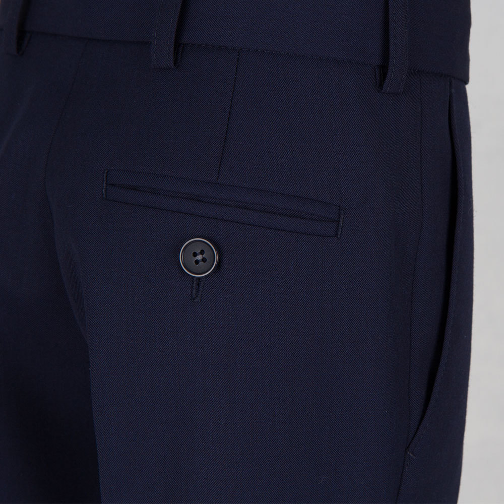 Medium 555 22372391    3