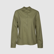 Приталенная блузка с оборками и вытачками, красный цвет