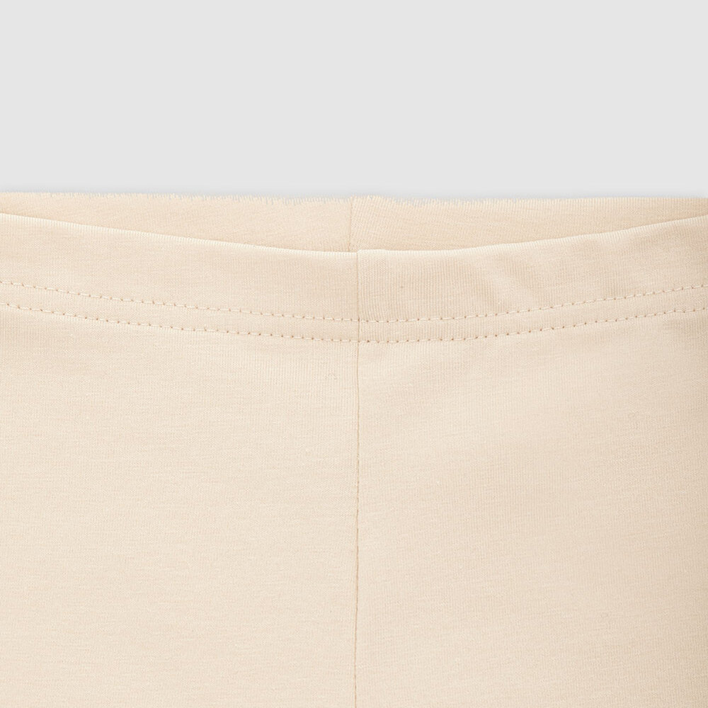 Medium 555 30476397 386     00 3