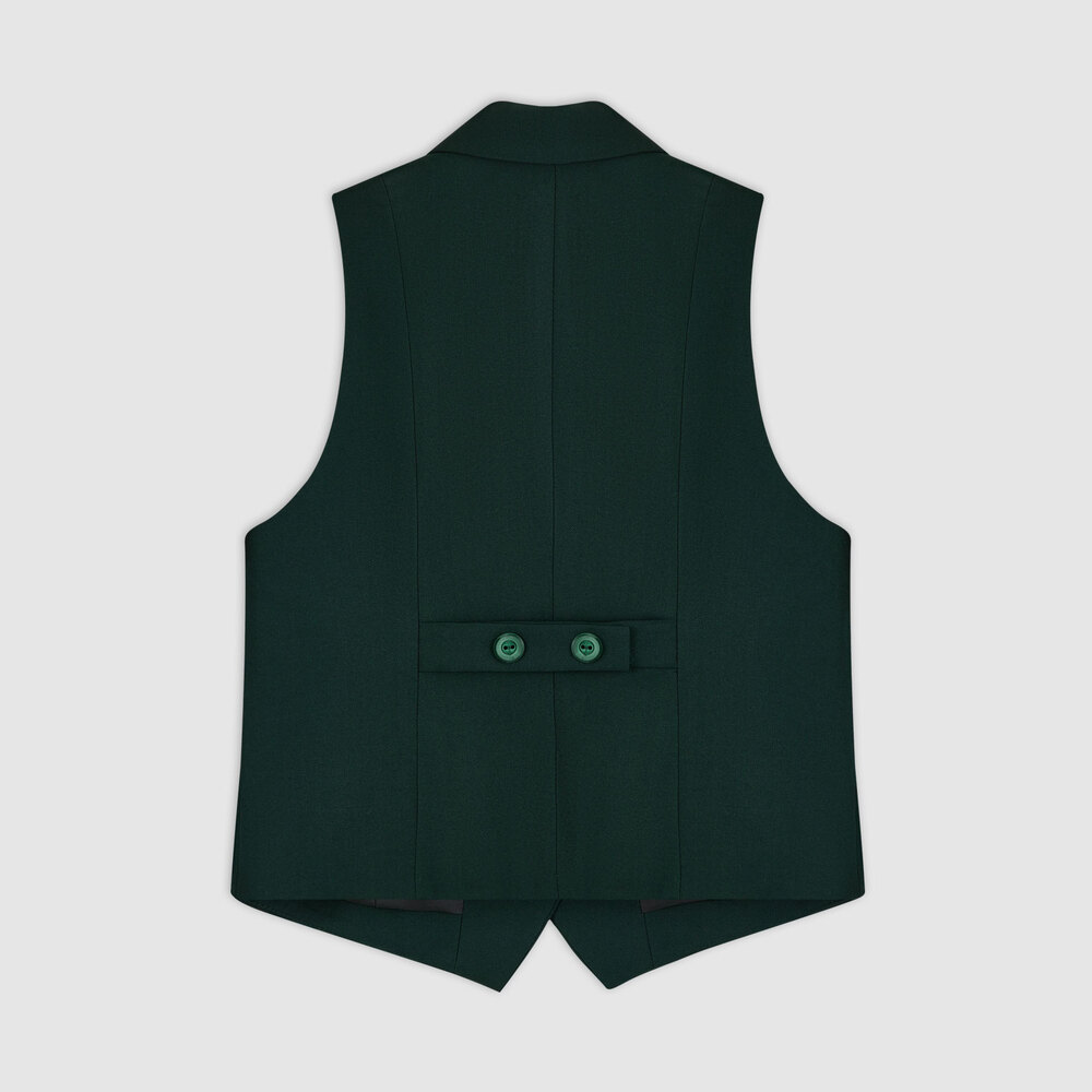 Medium 555 18460518 408     00 2